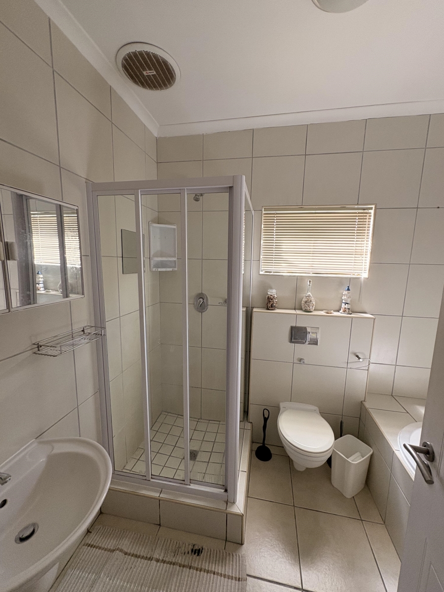 2 Bedroom Property for Sale in Burgundy Estate Western Cape